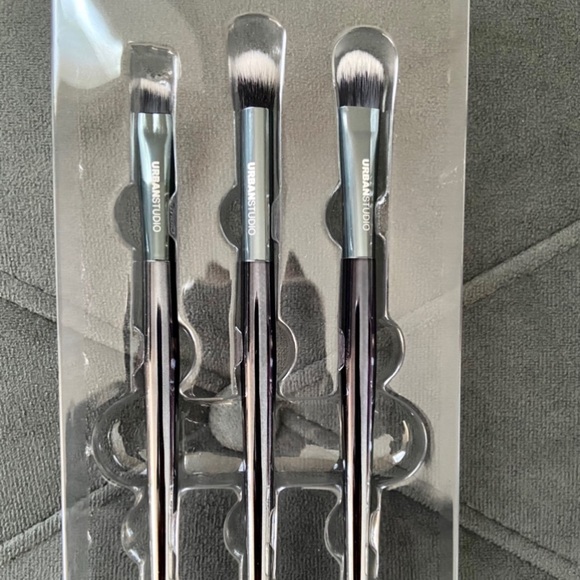 FINAL PRICE MARKDOWN!/Urban Studio Pro Platinum Essential Eye Kit/BRAND NEW!💥 - Picture 6 of 11